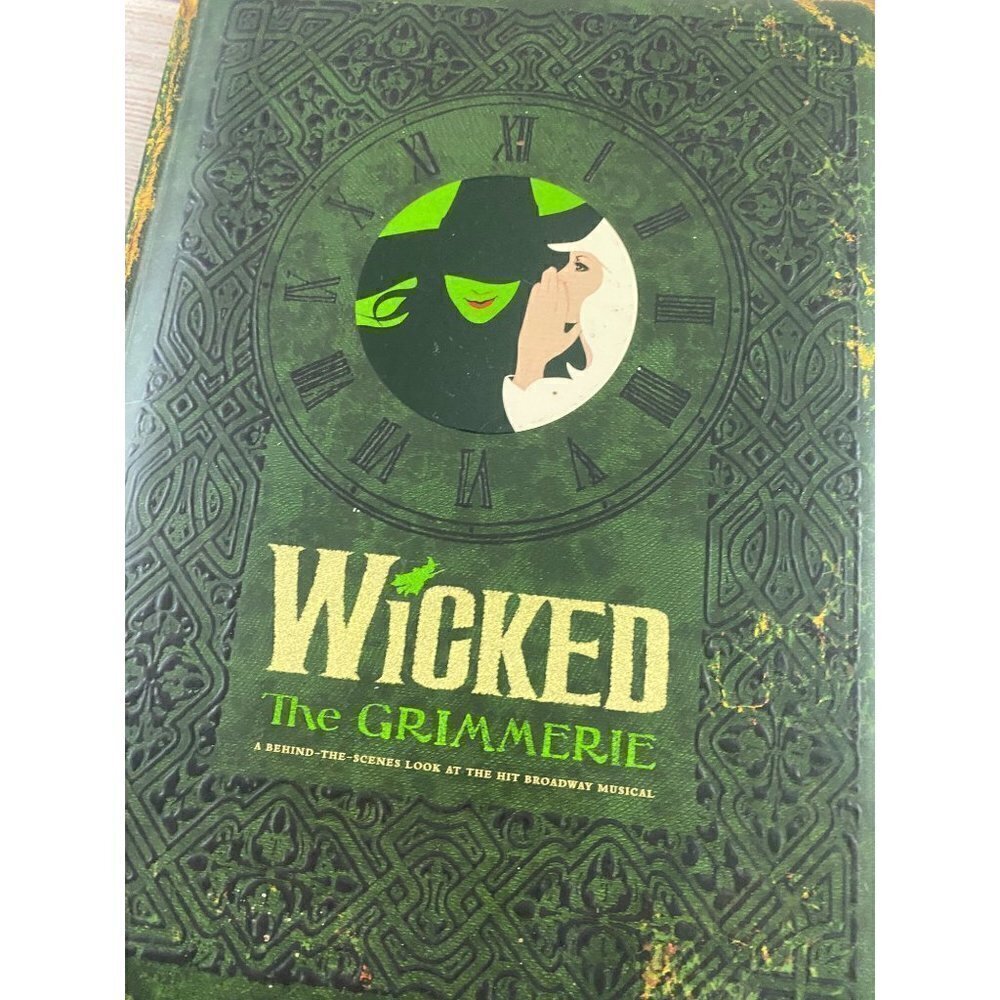 Wicked: The Grimmerie Broad Way Musical Hard Cover - Picture 2 of 11